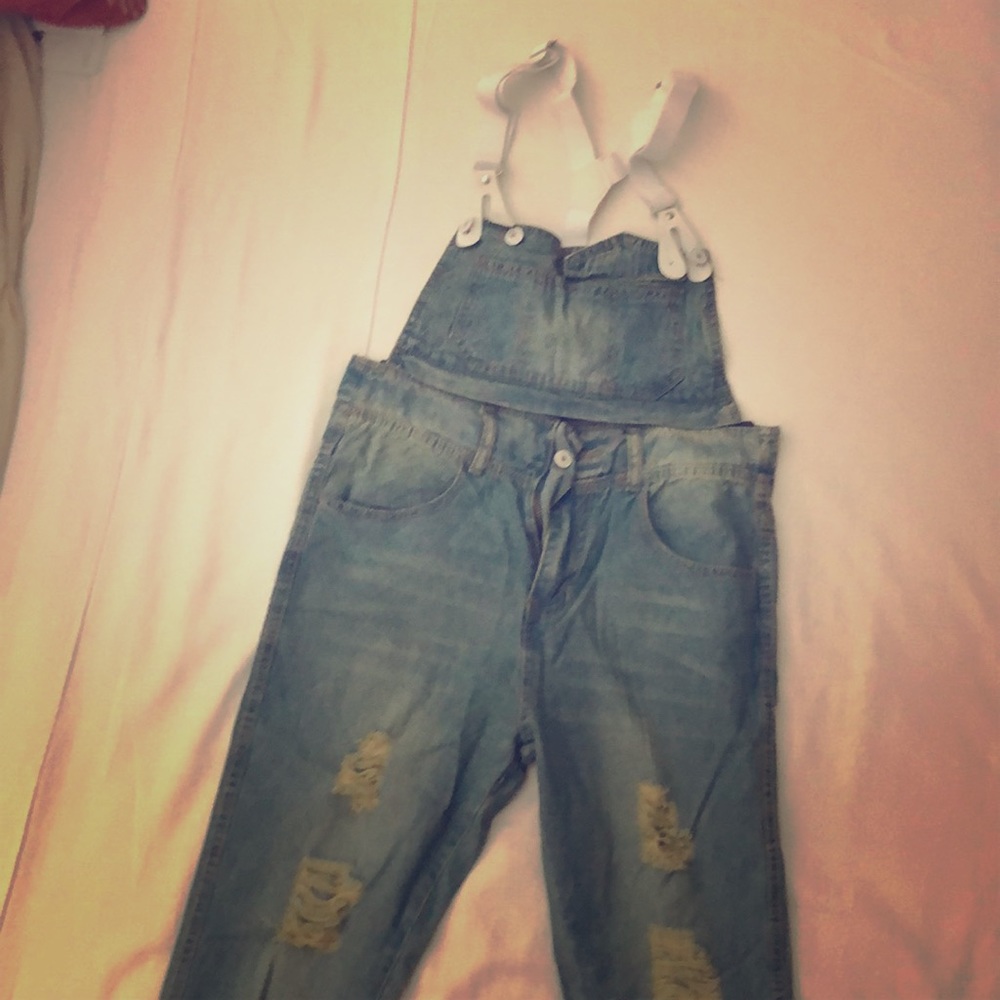 Jumpsuit with suspenders